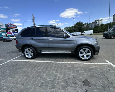 Серый БМВ Х5, объемом двигателя 3 л и пробегом 283 тыс. км за 15000 $, фото 2 на Automoto.ua