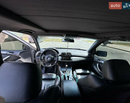 Серый БМВ Х5, объемом двигателя 3 л и пробегом 283 тыс. км за 15000 $, фото 12 на Automoto.ua