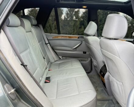 Серый БМВ Х5, объемом двигателя 3 л и пробегом 400 тыс. км за 6100 $, фото 23 на Automoto.ua