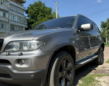 Серый БМВ Х5, объемом двигателя 3 л и пробегом 343 тыс. км за 13300 $, фото 1 на Automoto.ua