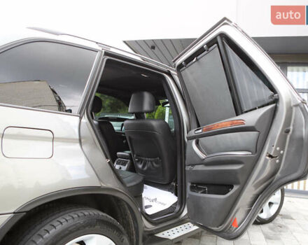 Серый БМВ Х5, объемом двигателя 3 л и пробегом 290 тыс. км за 16500 $, фото 59 на Automoto.ua