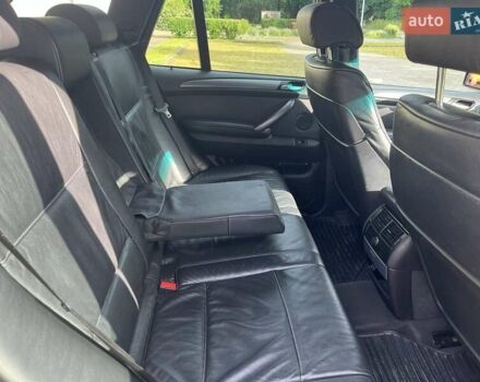 Серый БМВ Х5, объемом двигателя 3 л и пробегом 334 тыс. км за 12500 $, фото 10 на Automoto.ua