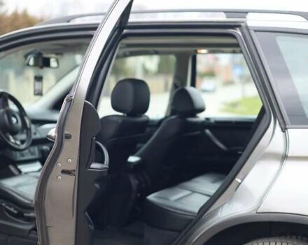 Серый БМВ Х5, объемом двигателя 2.98 л и пробегом 332 тыс. км за 8700 $, фото 20 на Automoto.ua