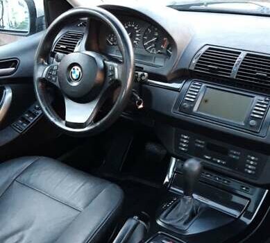 Серый БМВ Х5, объемом двигателя 3 л и пробегом 340 тыс. км за 6500 $, фото 15 на Automoto.ua