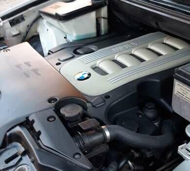 Серый БМВ Х5, объемом двигателя 3 л и пробегом 340 тыс. км за 6500 $, фото 23 на Automoto.ua