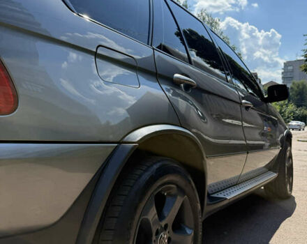 Серый БМВ Х5, объемом двигателя 3 л и пробегом 343 тыс. км за 13300 $, фото 5 на Automoto.ua