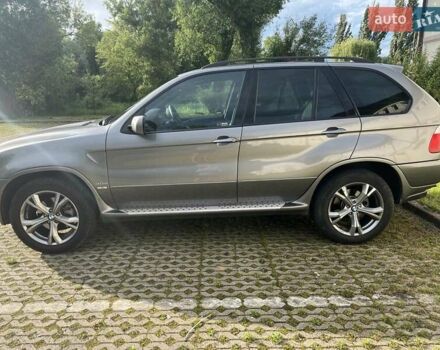 Серый БМВ Х5, объемом двигателя 3 л и пробегом 334 тыс. км за 12500 $, фото 1 на Automoto.ua