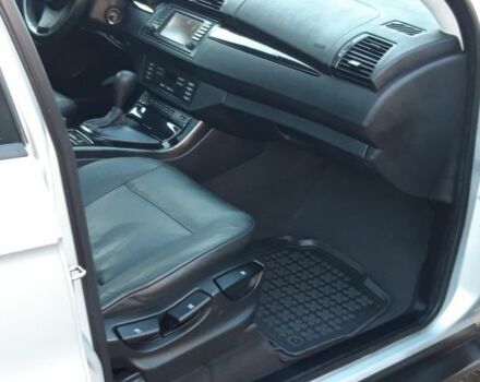 Серый БМВ Х5, объемом двигателя 3 л и пробегом 340 тыс. км за 6500 $, фото 10 на Automoto.ua