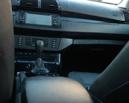 Серый БМВ Х5, объемом двигателя 3 л и пробегом 340 тыс. км за 6500 $, фото 15 на Automoto.ua