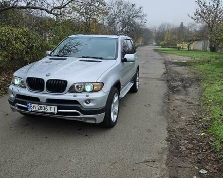 Серый БМВ Х5, объемом двигателя 3 л и пробегом 227 тыс. км за 9000 $, фото 3 на Automoto.ua