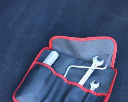 Серый БМВ Х5, объемом двигателя 2.98 л и пробегом 332 тыс. км за 8700 $, фото 22 на Automoto.ua