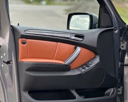 Серый БМВ Х5, объемом двигателя 2.99 л и пробегом 332 тыс. км за 12200 $, фото 3 на Automoto.ua