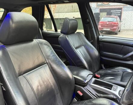 Серый БМВ Х5, объемом двигателя 3 л и пробегом 280 тыс. км за 4500 $, фото 9 на Automoto.ua