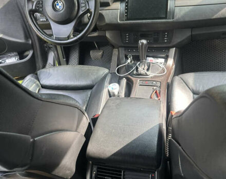 Сірий БМВ Х5, об'ємом двигуна 3 л та пробігом 382 тис. км за 13000 $, фото 5 на Automoto.ua