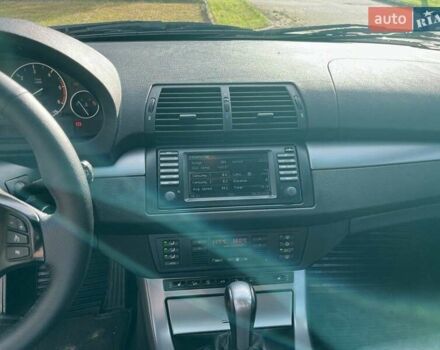 Серый БМВ Х5, объемом двигателя 3 л и пробегом 334 тыс. км за 12500 $, фото 13 на Automoto.ua