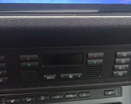 Серый БМВ Х5, объемом двигателя 3 л и пробегом 224 тыс. км за 12000 $, фото 37 на Automoto.ua