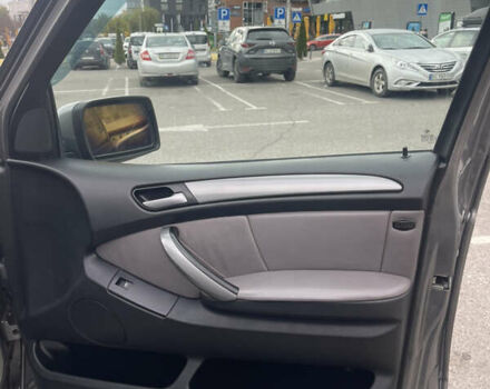 Серый БМВ Х5, объемом двигателя 3 л и пробегом 443 тыс. км за 11200 $, фото 16 на Automoto.ua