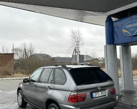 Серый БМВ Х5, объемом двигателя 3 л и пробегом 300 тыс. км за 6200 $, фото 2 на Automoto.ua