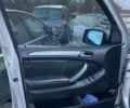 Серый БМВ Х5, объемом двигателя 3 л и пробегом 375 тыс. км за 10500 $, фото 27 на Automoto.ua