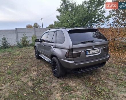 Серый БМВ Х5, объемом двигателя 3 л и пробегом 330 тыс. км за 11400 $, фото 2 на Automoto.ua