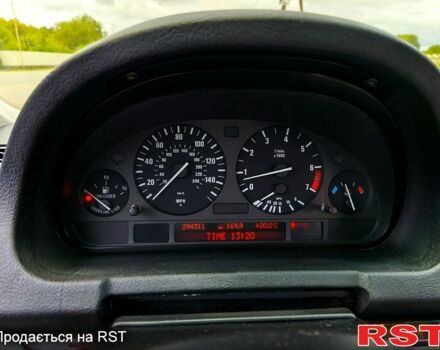 Серый БМВ Х5, объемом двигателя 3 л и пробегом 294 тыс. км за 8450 $, фото 8 на Automoto.ua