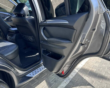 Серый БМВ Х5, объемом двигателя 3 л и пробегом 283 тыс. км за 15000 $, фото 21 на Automoto.ua