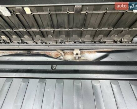 Серый БМВ Х5, объемом двигателя 3 л и пробегом 334 тыс. км за 12500 $, фото 27 на Automoto.ua