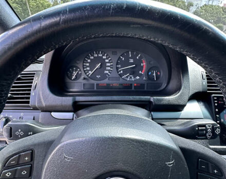 Серый БМВ Х5, объемом двигателя 3 л и пробегом 283 тыс. км за 15000 $, фото 15 на Automoto.ua