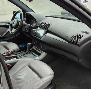 Серый БМВ Х5, объемом двигателя 3 л и пробегом 224 тыс. км за 12000 $, фото 20 на Automoto.ua