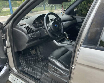 Серый БМВ Х5, объемом двигателя 2.99 л и пробегом 480 тыс. км за 12500 $, фото 3 на Automoto.ua