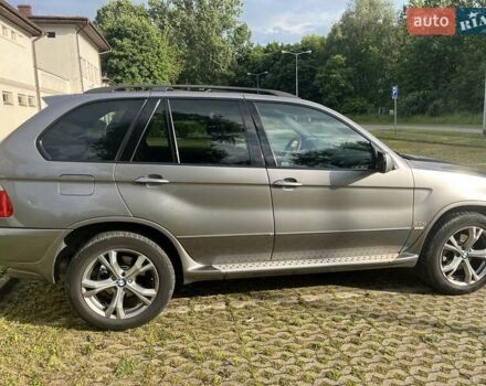Серый БМВ Х5, объемом двигателя 3 л и пробегом 334 тыс. км за 12500 $, фото 5 на Automoto.ua