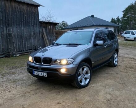 Серый БМВ Х5, объемом двигателя 3 л и пробегом 350 тыс. км за 6000 $, фото 4 на Automoto.ua