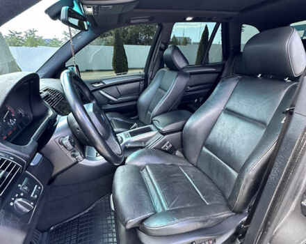 Серый БМВ Х5, объемом двигателя 3 л и пробегом 283 тыс. км за 15000 $, фото 14 на Automoto.ua