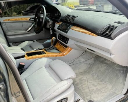 Серый БМВ Х5, объемом двигателя 3 л и пробегом 400 тыс. км за 6100 $, фото 19 на Automoto.ua