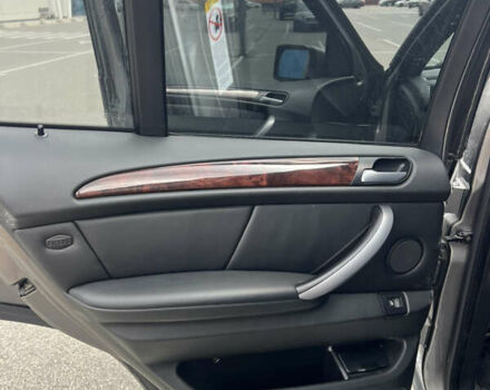 Серый БМВ Х5, объемом двигателя 4.8 л и пробегом 143 тыс. км за 18000 $, фото 10 на Automoto.ua