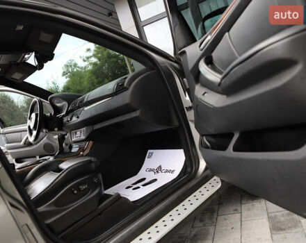 Серый БМВ Х5, объемом двигателя 3 л и пробегом 290 тыс. км за 16500 $, фото 50 на Automoto.ua