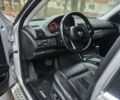 Серый БМВ Х5, объемом двигателя 4.4 л и пробегом 301 тыс. км за 9500 $, фото 26 на Automoto.ua