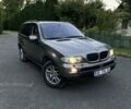 Серый БМВ Х5, объемом двигателя 3 л и пробегом 340 тыс. км за 5400 $, фото 1 на Automoto.ua