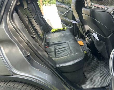 Сірий БМВ Х5, об'ємом двигуна 3 л та пробігом 382 тис. км за 13000 $, фото 3 на Automoto.ua