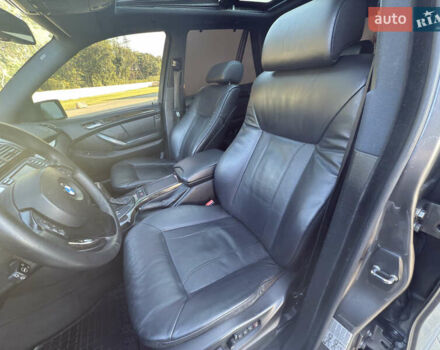 Сірий БМВ Х5, об'ємом двигуна 3 л та пробігом 335 тис. км за 13600 $, фото 19 на Automoto.ua