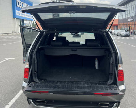 Серый БМВ Х5, объемом двигателя 4.8 л и пробегом 143 тыс. км за 18000 $, фото 15 на Automoto.ua