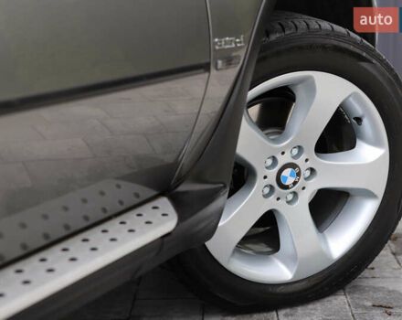 Серый БМВ Х5, объемом двигателя 3 л и пробегом 290 тыс. км за 16500 $, фото 37 на Automoto.ua