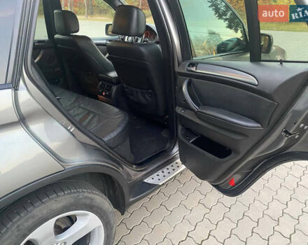 Серый БМВ Х5, объемом двигателя 2.99 л и пробегом 347 тыс. км за 10500 $, фото 15 на Automoto.ua