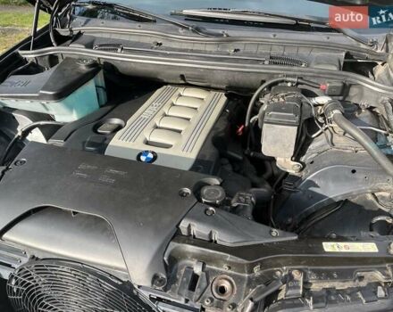 Серый БМВ Х5, объемом двигателя 3 л и пробегом 334 тыс. км за 12500 $, фото 21 на Automoto.ua