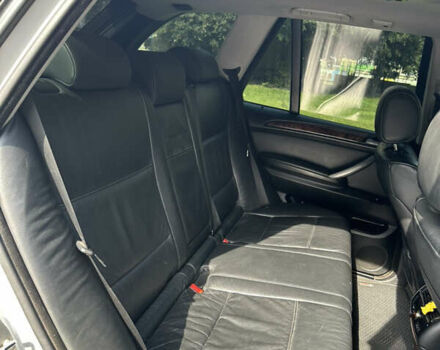 Серый БМВ Х5, объемом двигателя 3 л и пробегом 415 тыс. км за 8300 $, фото 5 на Automoto.ua