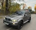 Серый БМВ Х5, объемом двигателя 3 л и пробегом 280 тыс. км за 4500 $, фото 1 на Automoto.ua