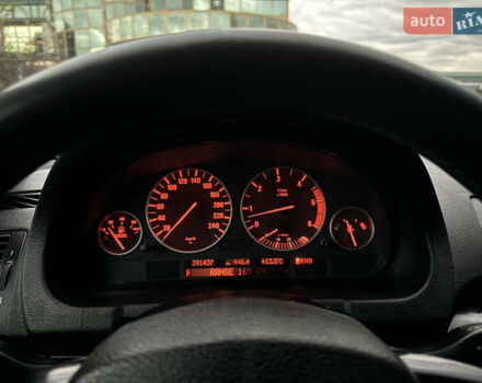 Серый БМВ Х5, объемом двигателя 3 л и пробегом 391 тыс. км за 11700 $, фото 27 на Automoto.ua