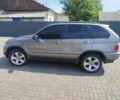Серый БМВ Х5, объемом двигателя 3 л и пробегом 350 тыс. км за 6200 $, фото 3 на Automoto.ua