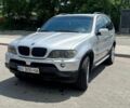 Сірий БМВ Х5, об'ємом двигуна 3 л та пробігом 320 тис. км за 11500 $, фото 1 на Automoto.ua