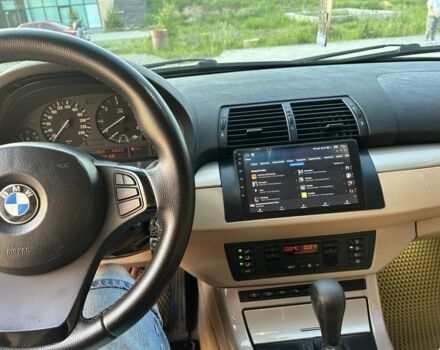 Серый БМВ Х5, объемом двигателя 3 л и пробегом 340 тыс. км за 9900 $, фото 8 на Automoto.ua